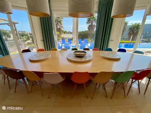 Location de Vacances Espagne, Costa Brava, Calonge, villa - XL Villa Calonge Grande table à manger