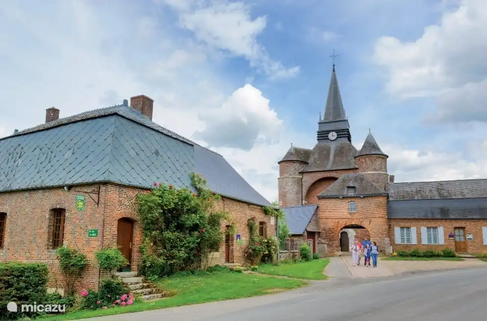 Versterkte kerk van Parfondeval
