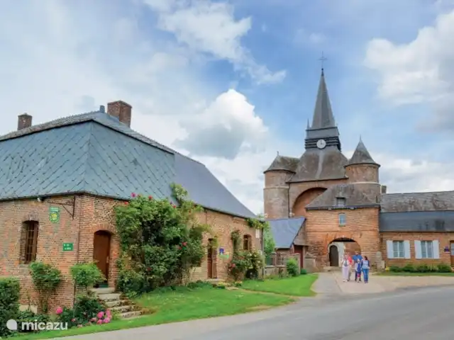 Cottage Tréju | France, Aisne, Parfondeval - gîte / cottage Église fortifiée de Parfondeval
