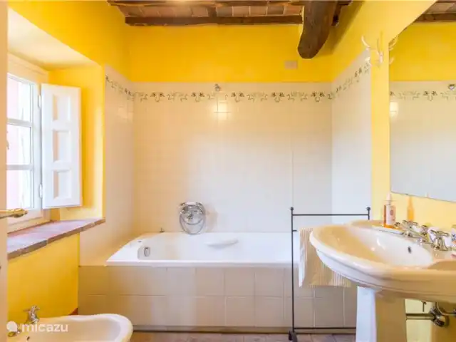 Location de Vacances Italie, Toscane, Lucca, villa - Orphée Salle de bain 1