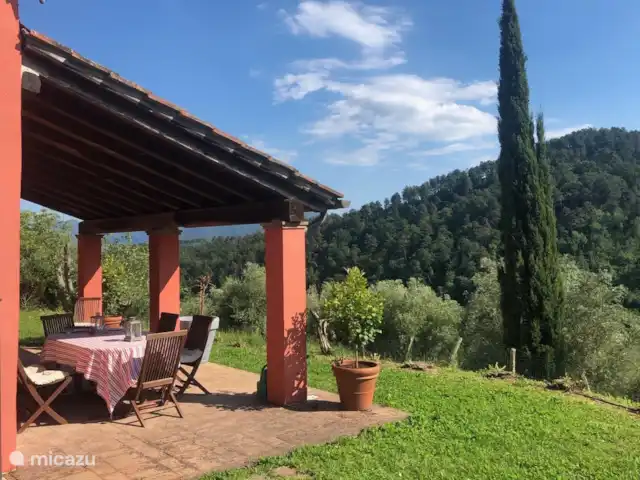 Location de Vacances Italie, Toscane, Lucca, villa - Orphée vue du porche