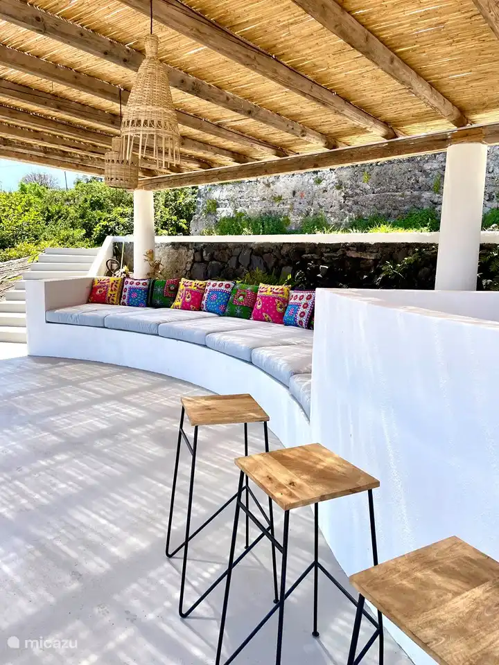 bar de la piscine extérieure