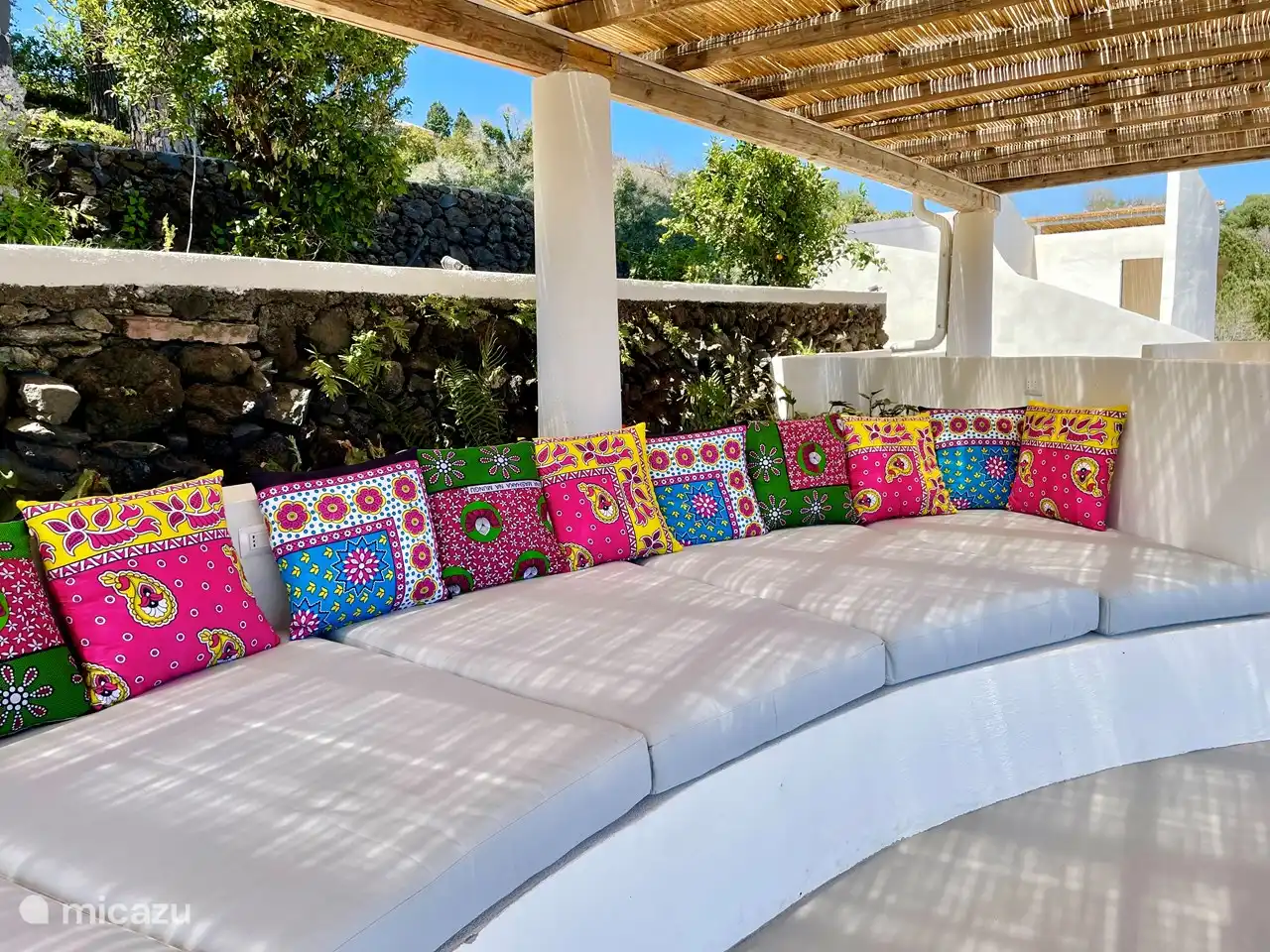 coin salon à la piscine