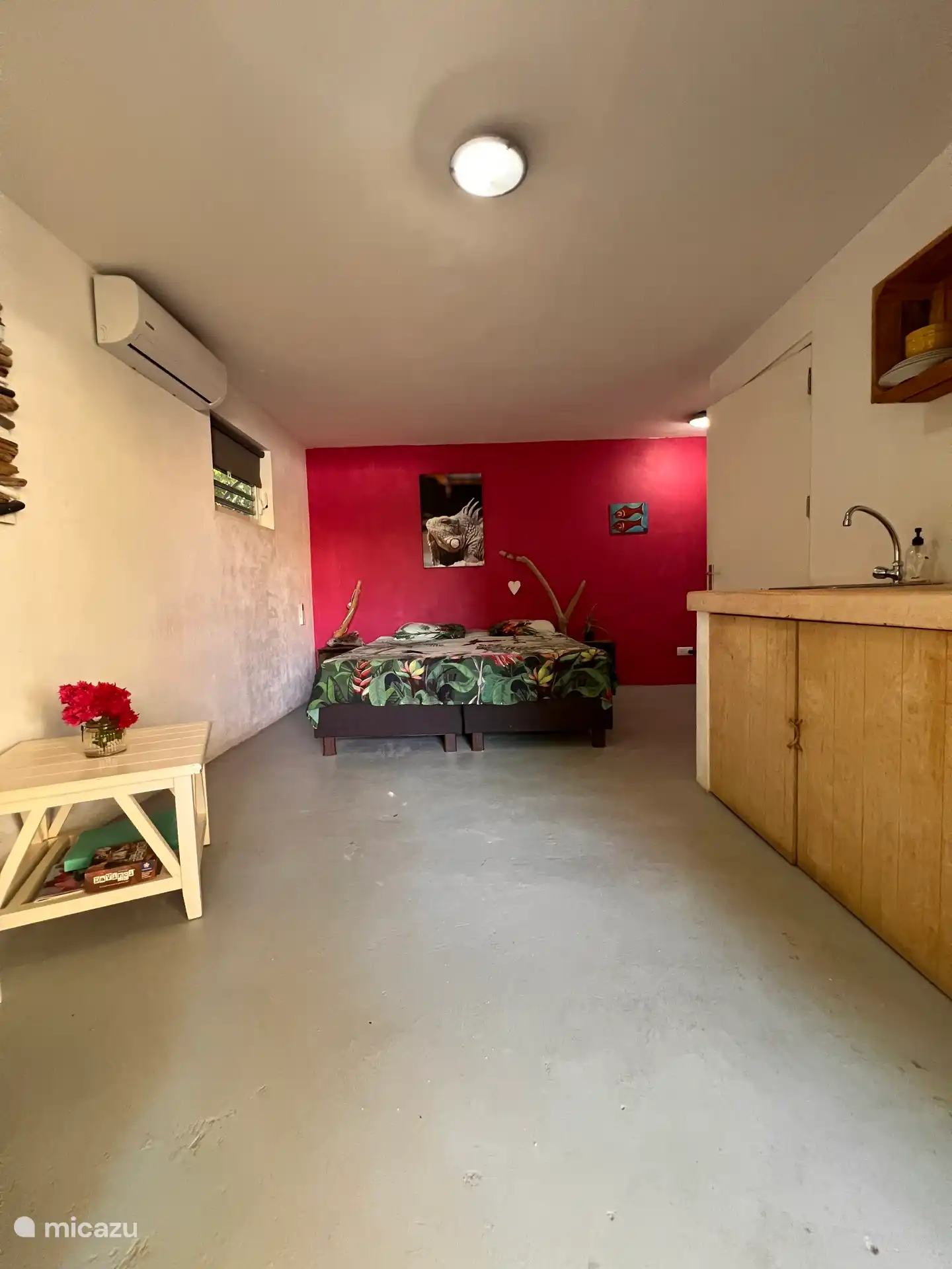 Tropical Breeze 'Blenchi' in Curaçao, Banda Ariba (Ost), Santa Catharina - Studio