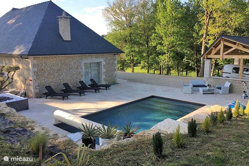 Vacation rental France, Dordogne, Les Farges Holiday house Santoneige