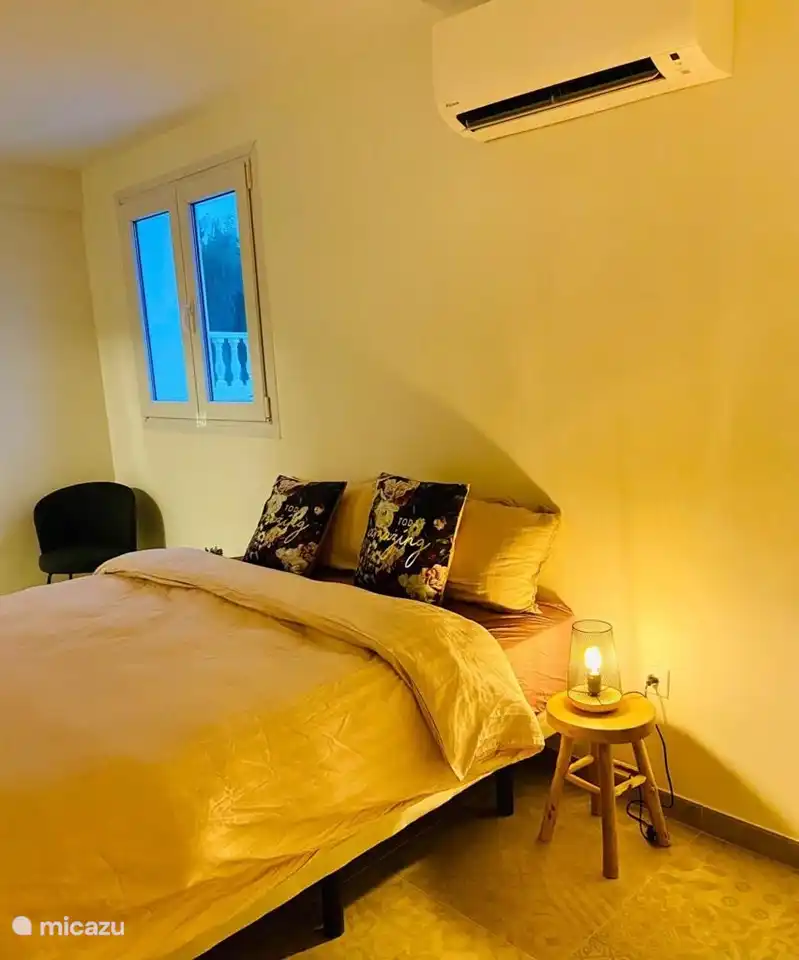 Schlafzimmer 6 im Untergeschoss, separat gegen Aufpreis zu buchen