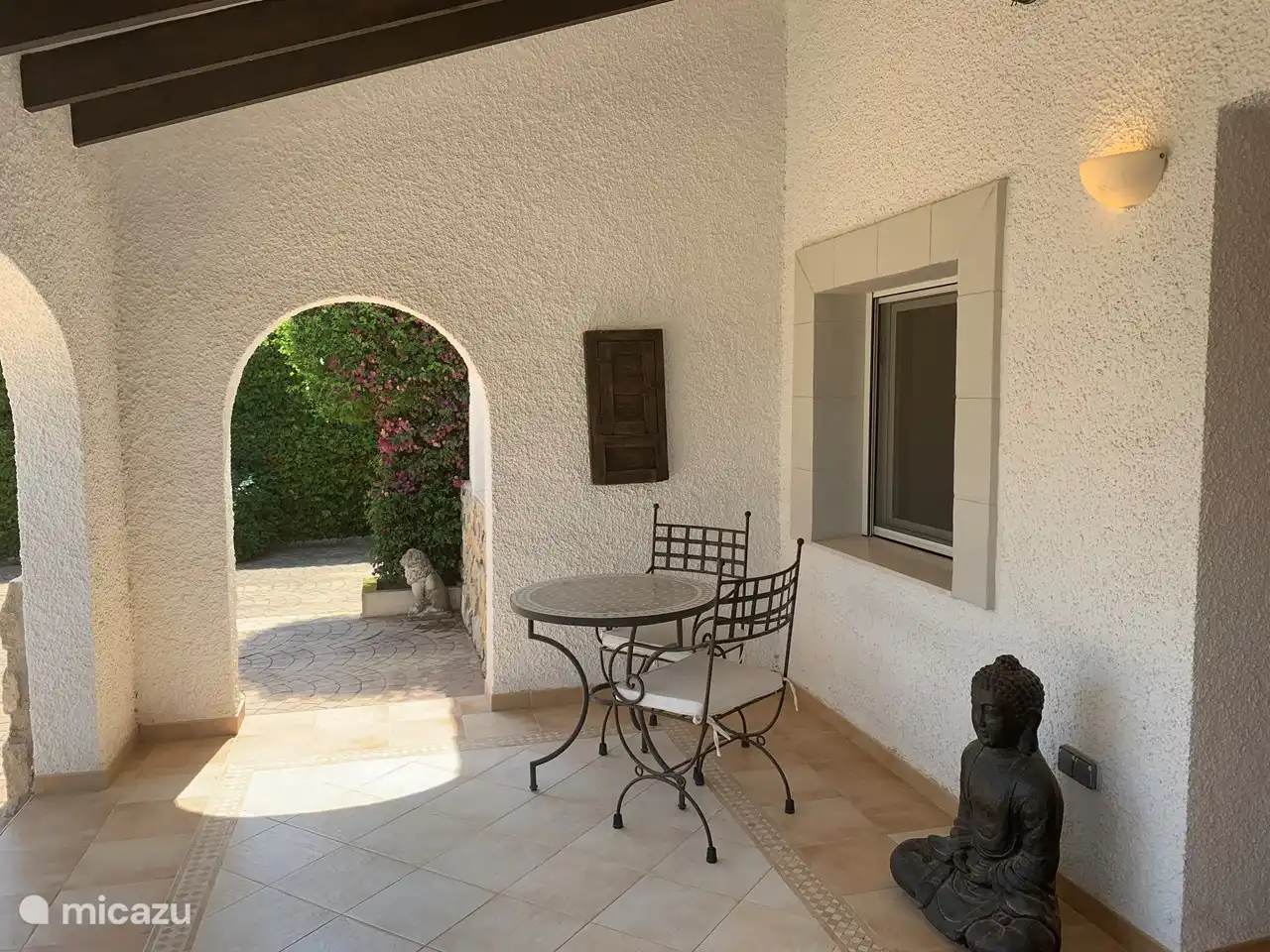 Coin salon à l'entrée