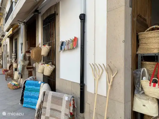 Finca Dénia | Espagne, Costa Blanca, Dénia - villa Gata de Gorgos, boutiques d'accessoires en osier