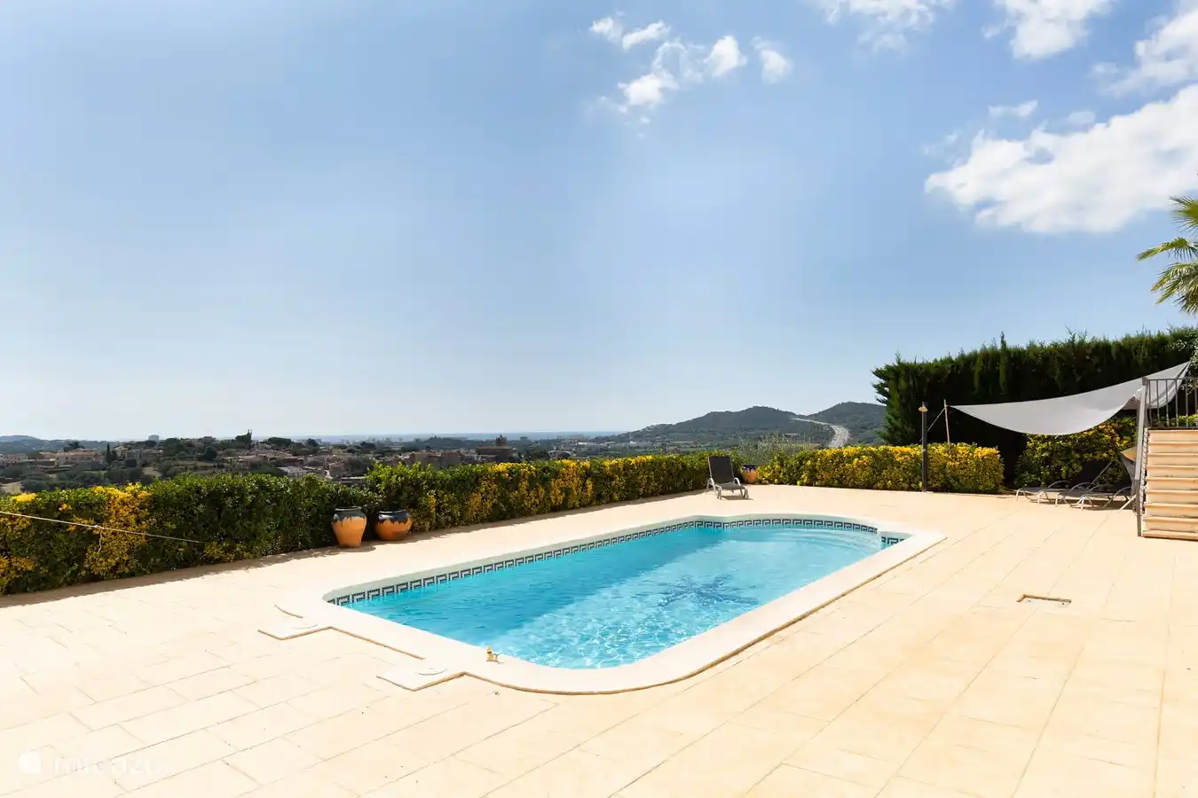 Swimming pool with fantastic views