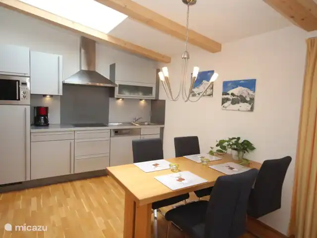 Apt Bergsicht - Kirchberg en Tyrol | Autriche, Tyrol, Kirchberg - appartement Cuisine et table à manger.