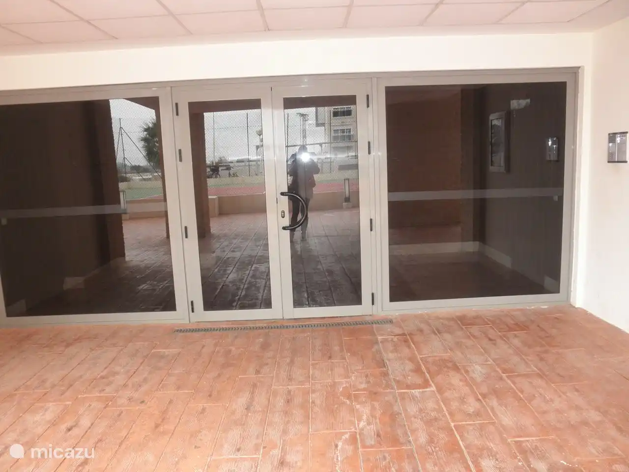 Entrada principal bloque 3