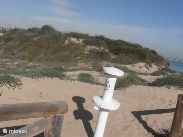 Residencial Puerto Marino en España, Costa Blanca, Guardamar del Segura - apartamento Agua para enjuagar la arena. ¡Sin agua potable!