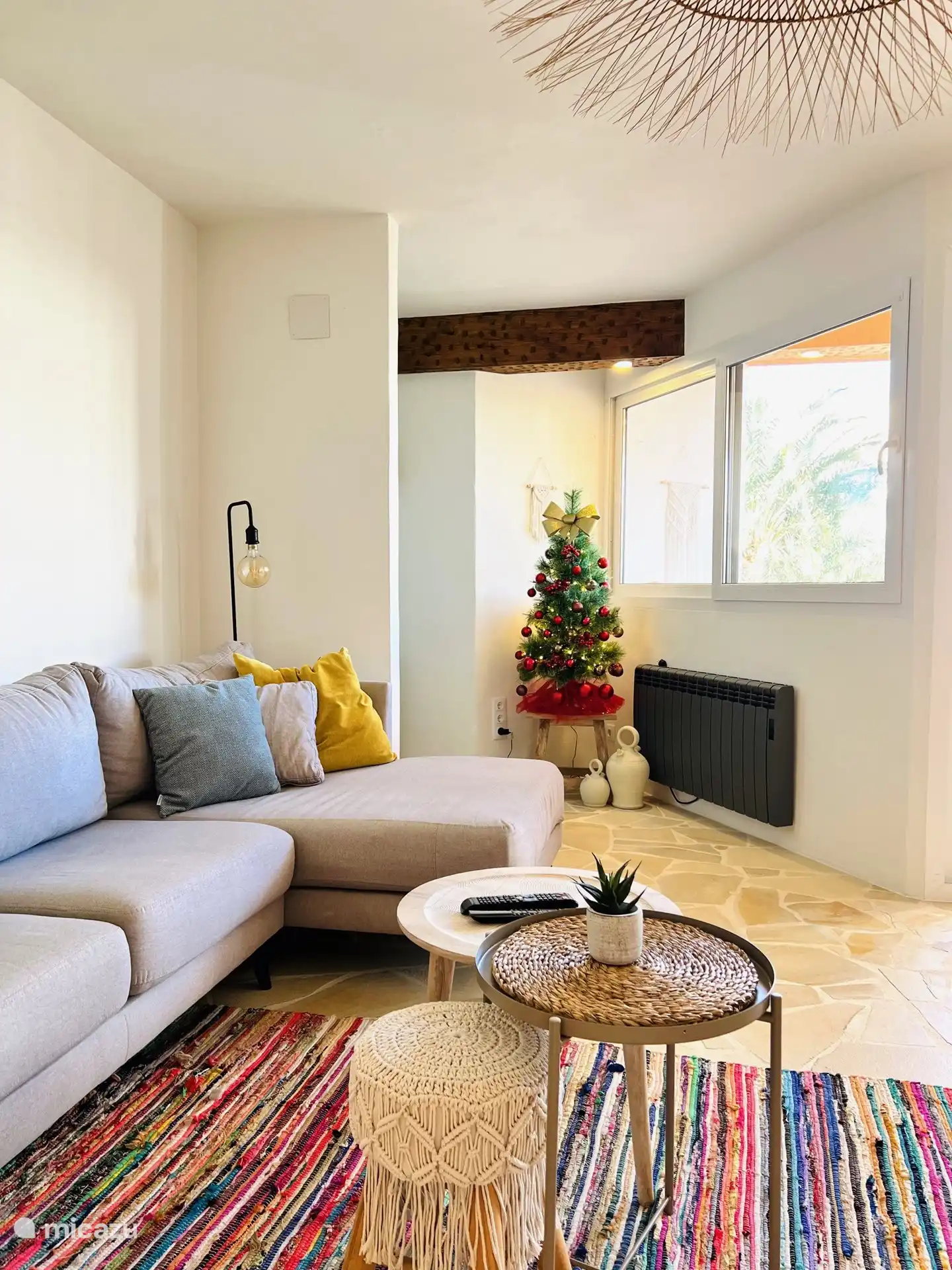 Tijdens de kerstdagen zorgen we voor een sfeervolle aankleding. 