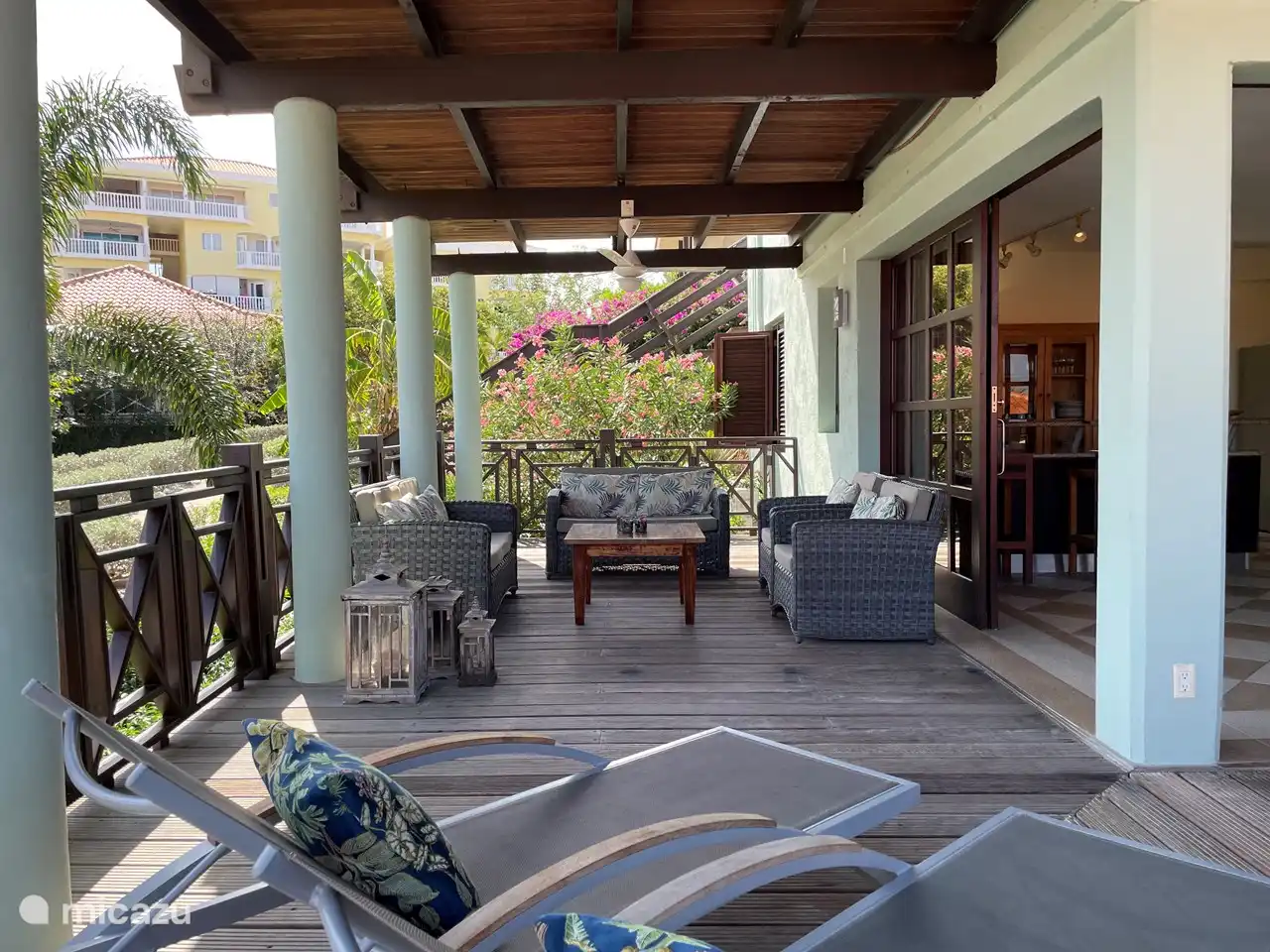 Détendez-vous sur le porche