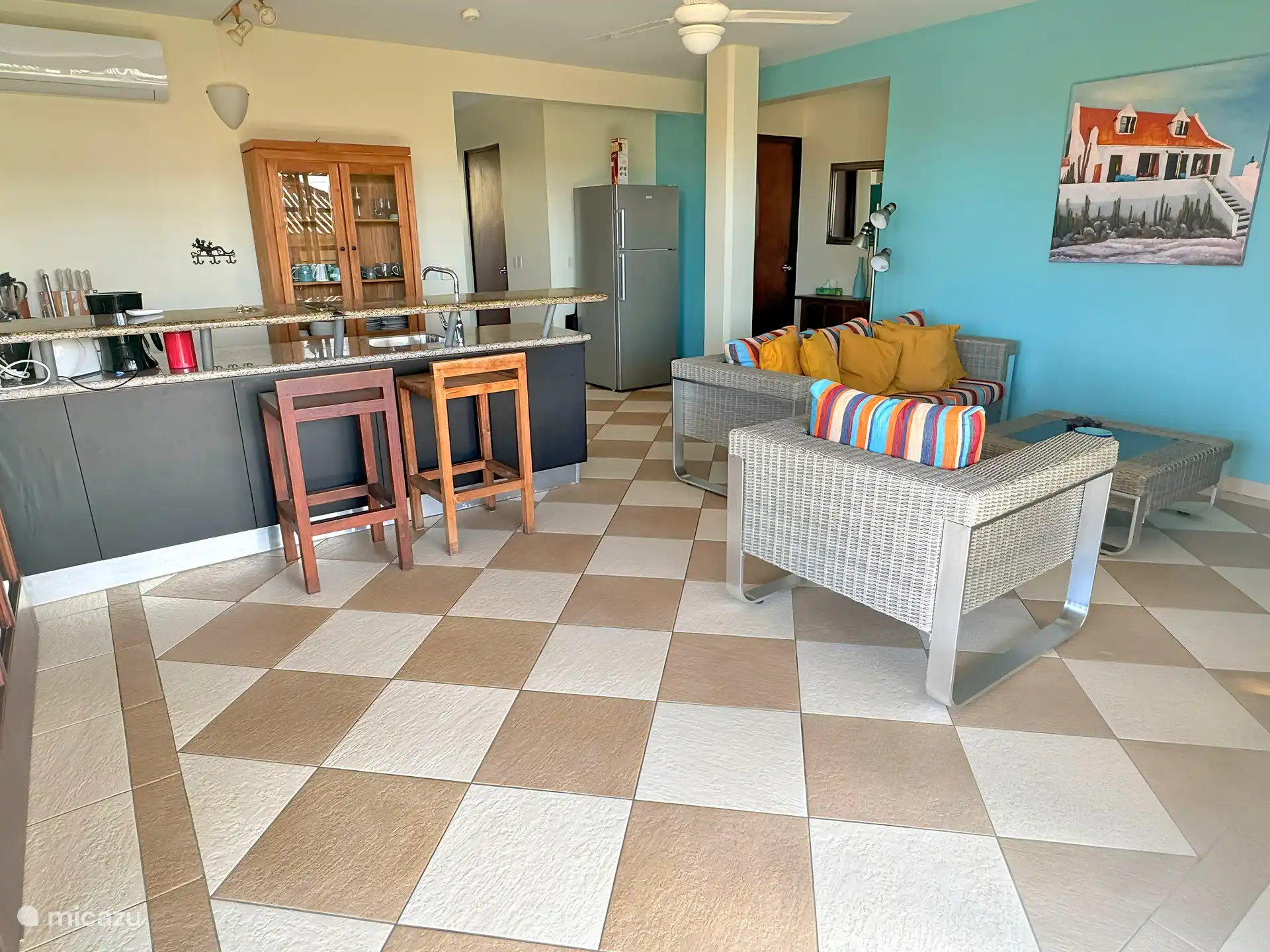 Salon et cuisine ouverte