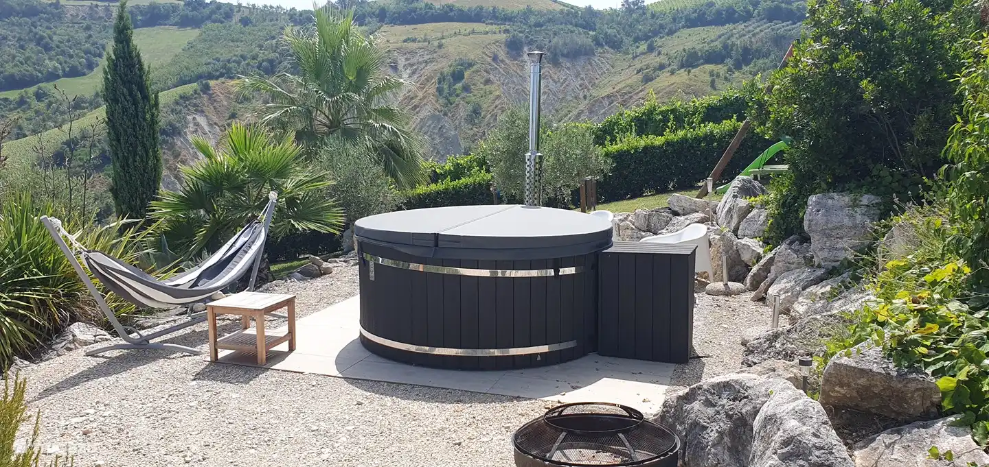 Wundervoller Whirlpool für 6 Personen