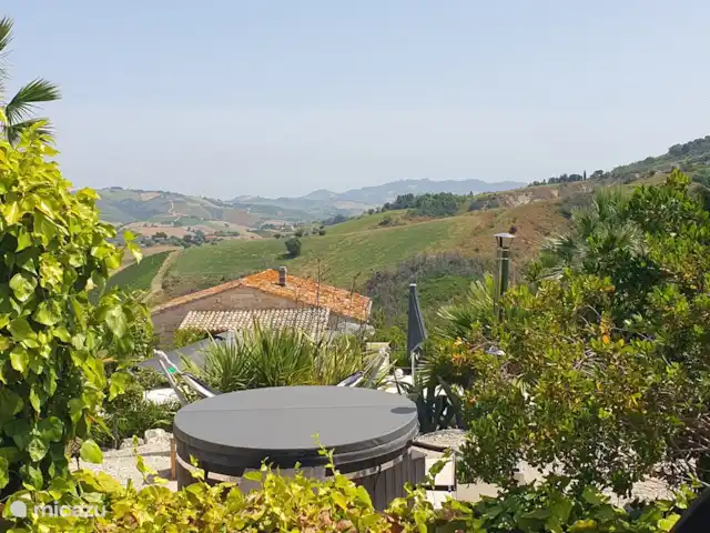 Casa La Farfalla huren in Italië, Marche, Offida - villa view vd hottub