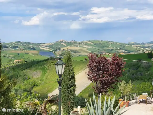 Casa La Farfalla huren in Italië, Marche, Offida - villa uitzicht van de zijkant