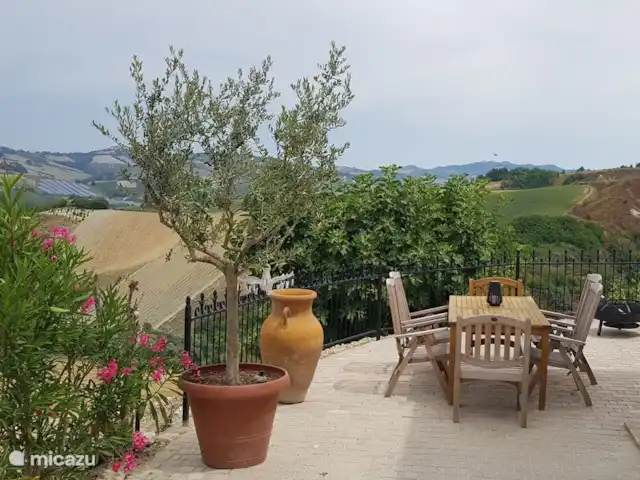 Casa La Farfalla huren in Italië, Marche, Offida - villa terras aan de zijkant
