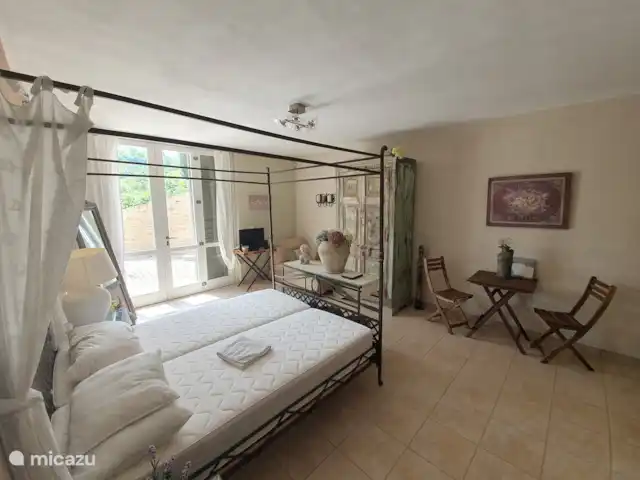 Casa La Farfalla huren in Italië, Marche, Offida - villa suite slaapkamer met badkmr en keukenkast