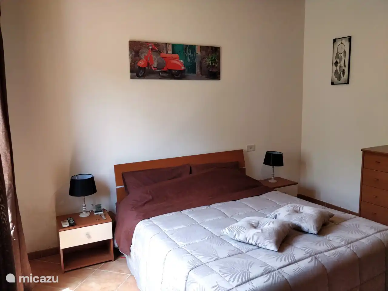 Bedroom 1 - double bed