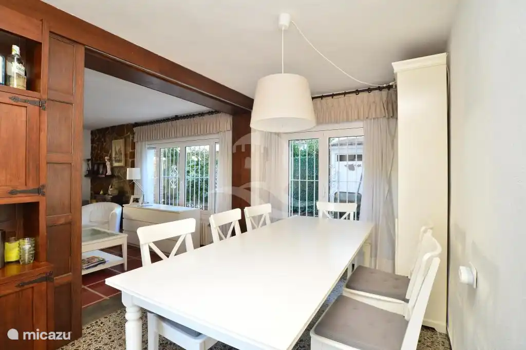 Dining area - ground floor