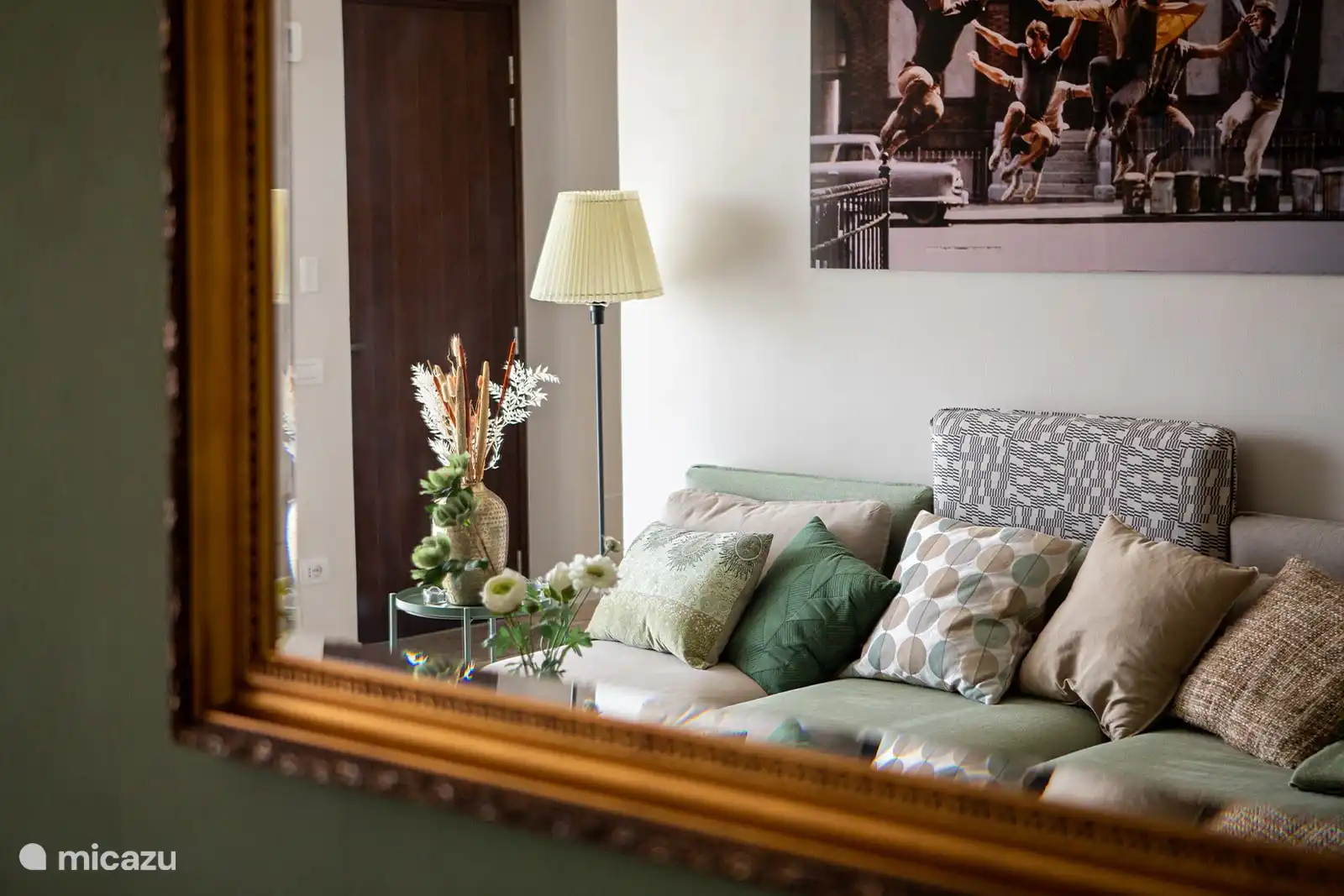 Habitaciones amuebladas de forma atractiva