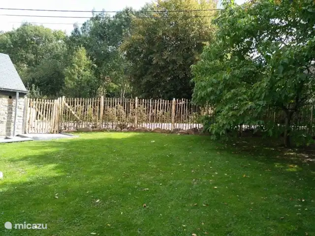 Casa de vacaciones El Couleye en Bélgica, Ardenas, Durbuy - casa vacacional Plaza de césped, patio delantero