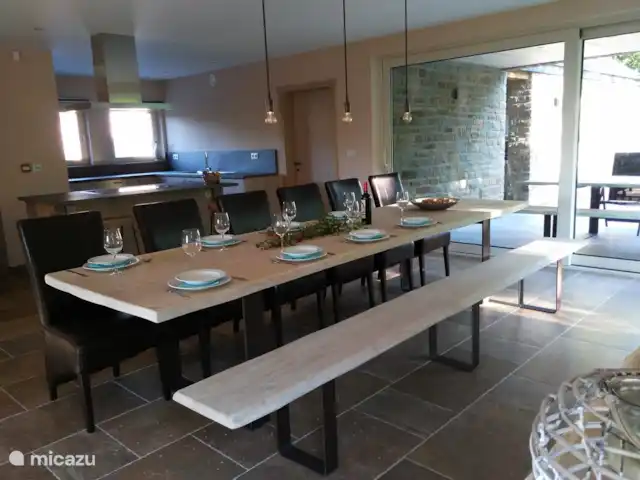 Casa de vacaciones El Couleye en Bélgica, Ardenas, Durbuy - casa vacacional Amplia mesa de comedor