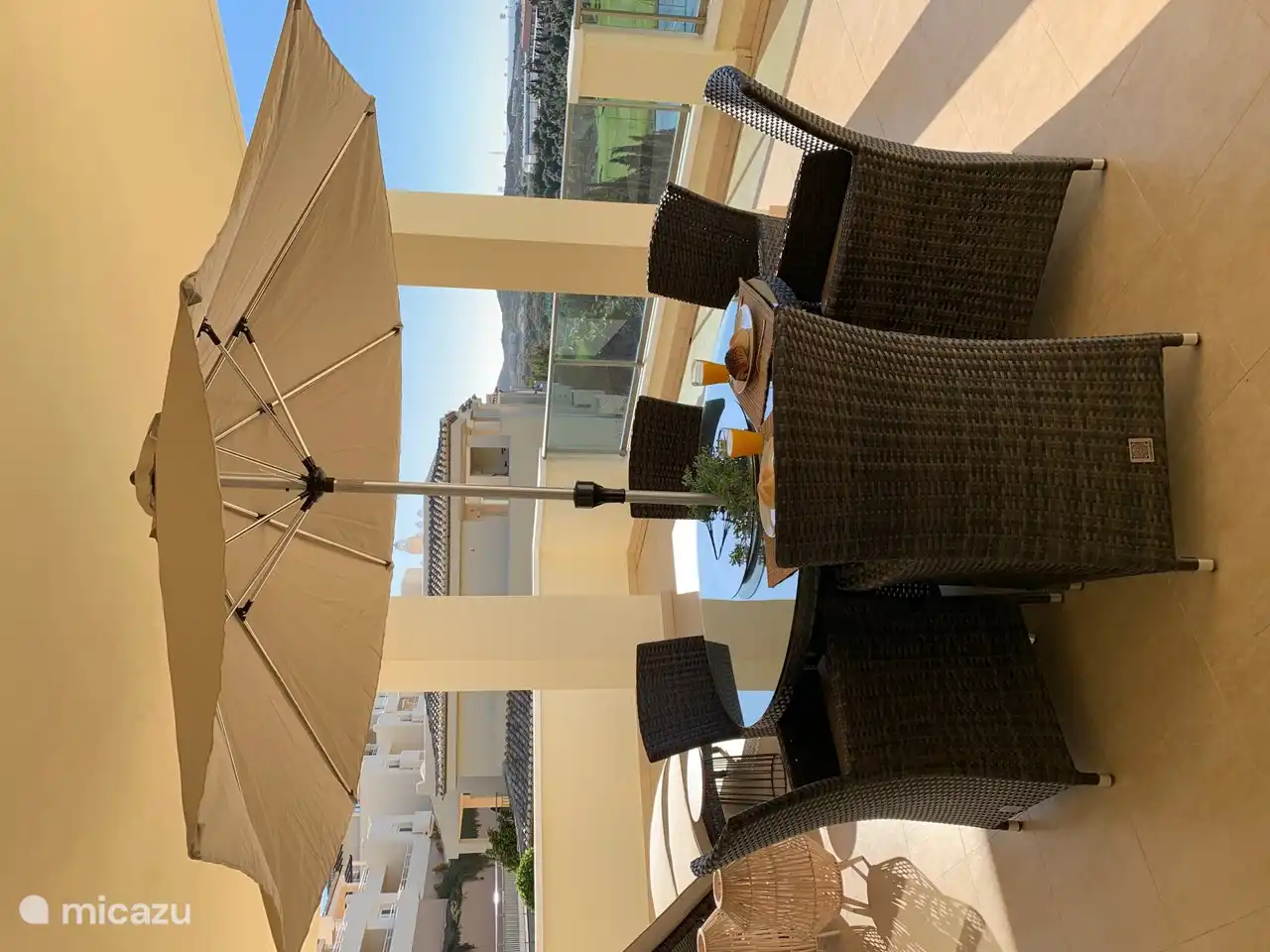 Conjunto de jardín. ¡Terraza de más de 100 m2!