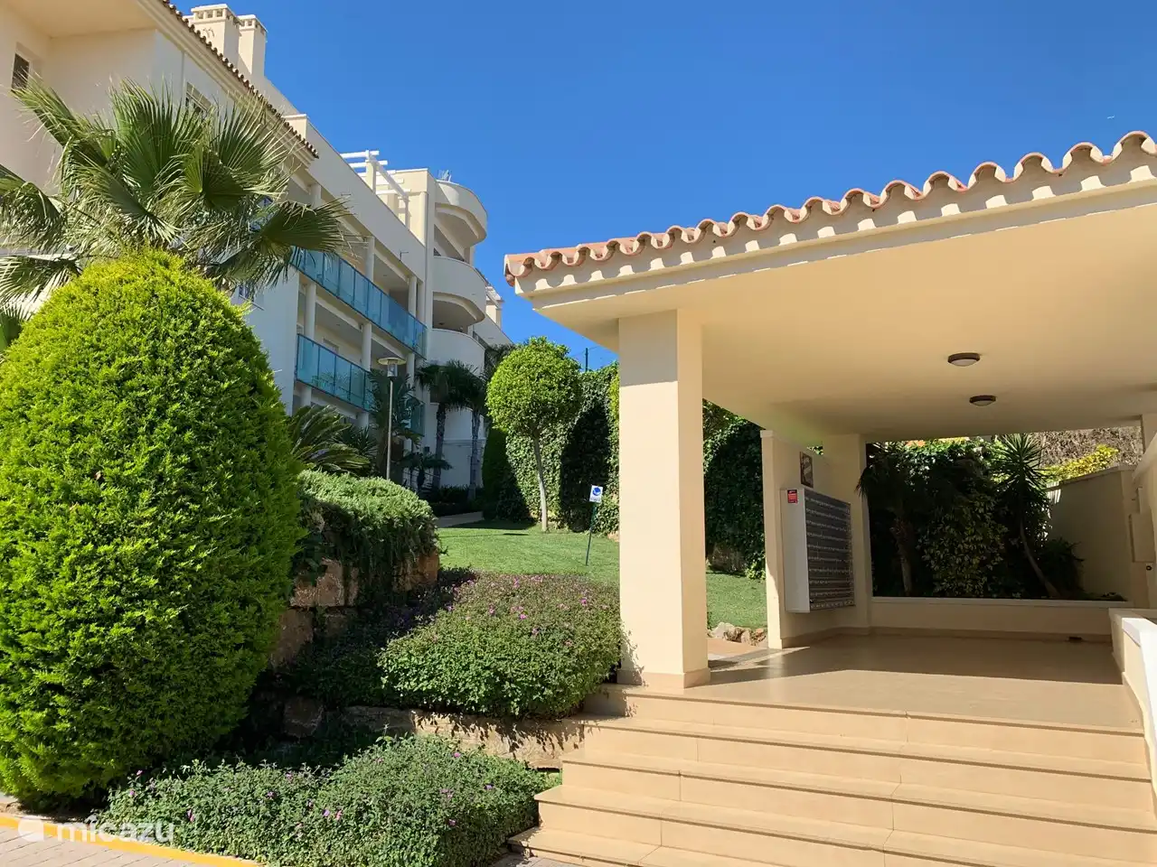 Complejo de apartamentos de entrada