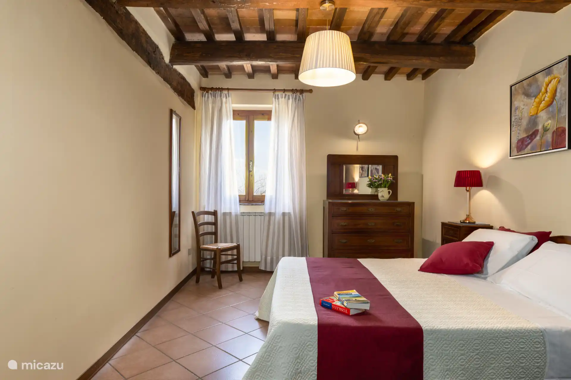 slaapkamer met tweepersoonsbed