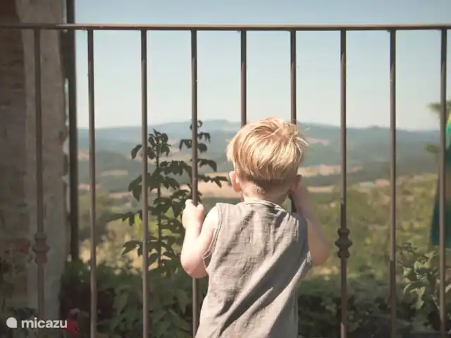 vakantiehuis huren in Italië, Toscane, Casole d`Elsa – Appartement Gelso - Monti 1824 panoramisch uitzicht vanaf  - Monti 1824 -