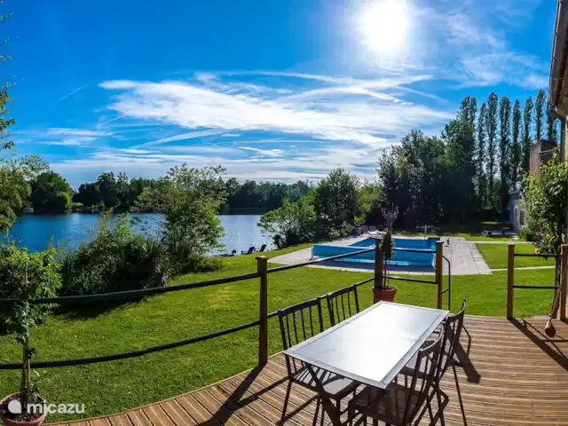 Location de Vacances France, Lot-et-Garonne, Le Temple-sur-Lot, gîte / cottage - Chez Jan et Nicole - Gîte Issac Terrasse à l'arrière