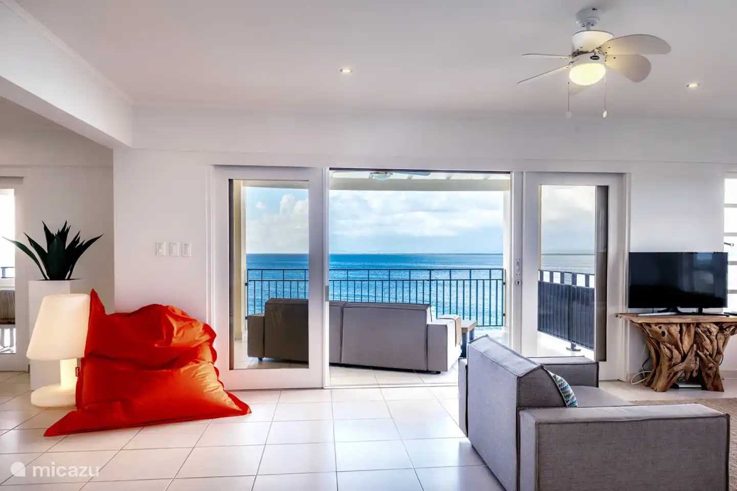 Penthouse Am Strand Bellevue 10 In Belnem Bonaire Bonaire