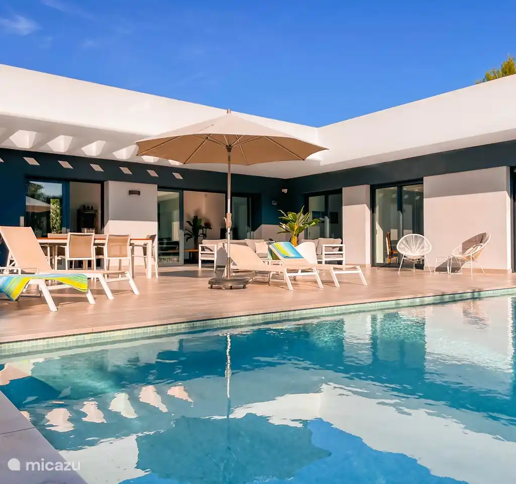 Villa Yasmila Moraira