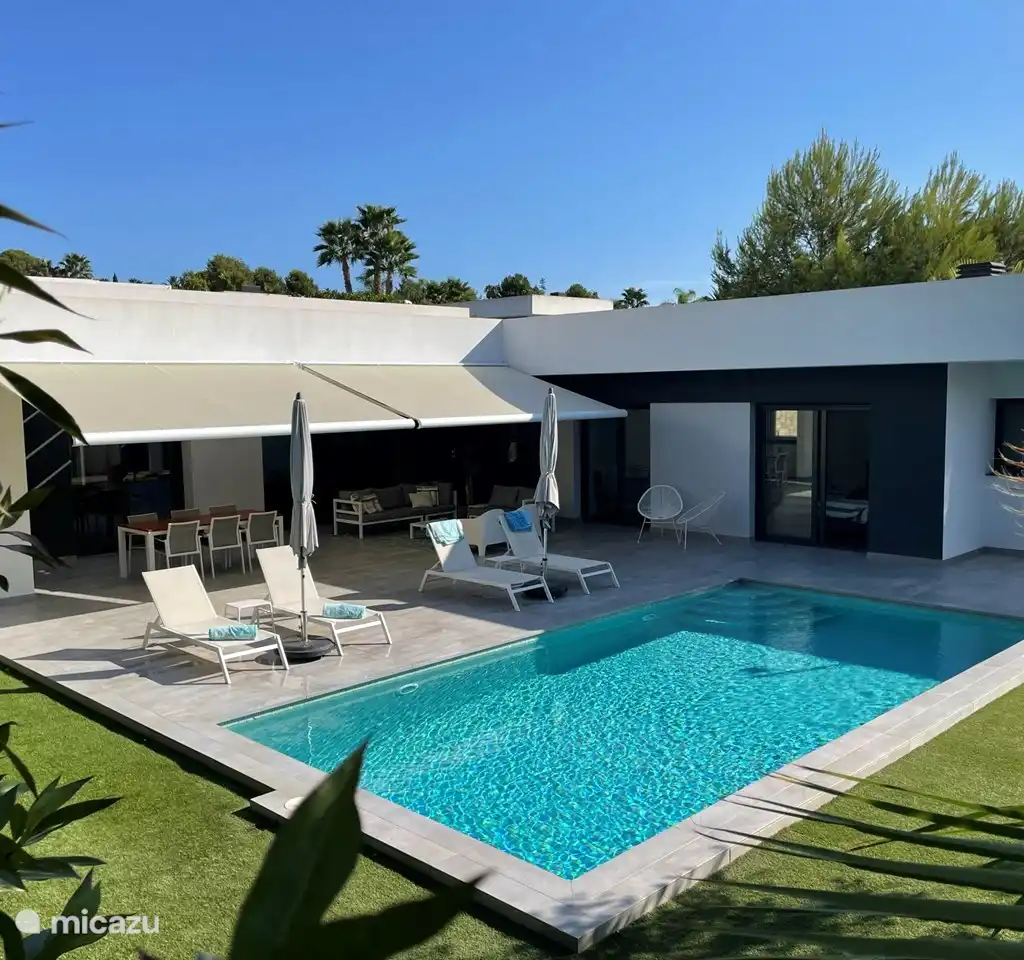 Villa Yasmila Moraira