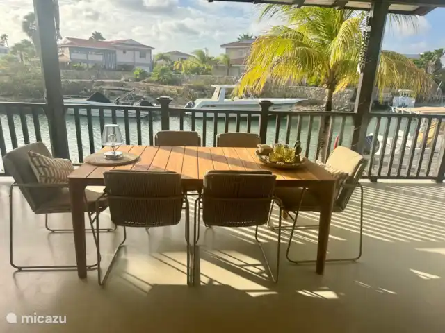 Location de Vacances Bonaire, Bonaire, Kralendijk, maison de vacances - Waterlands Villa Sol Table à manger Porche