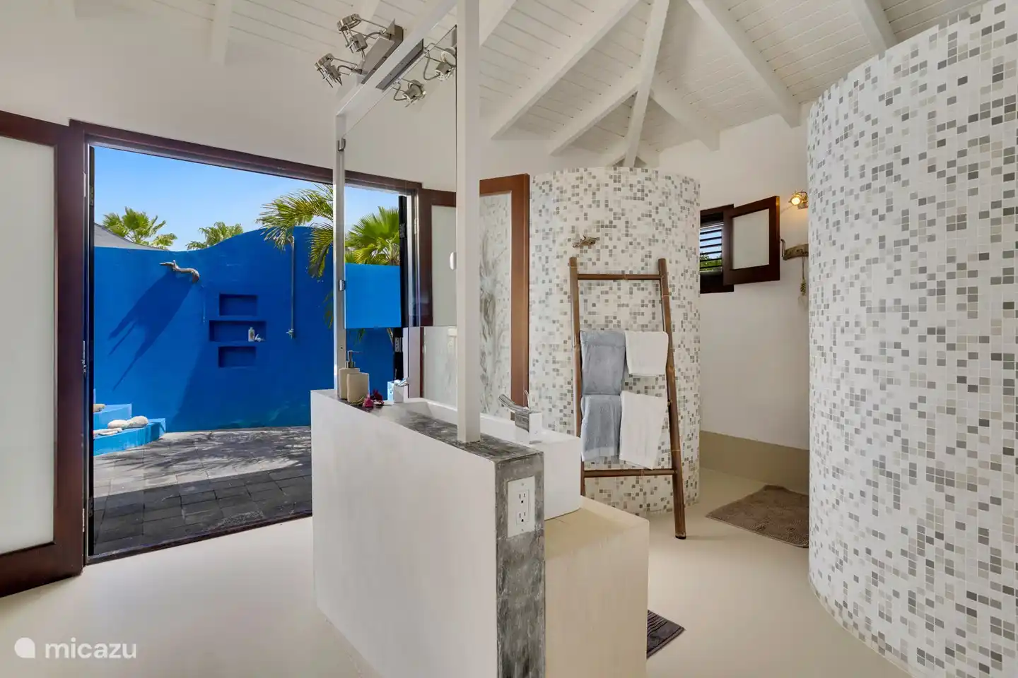 Badezimmer Hauptschlafzimmer