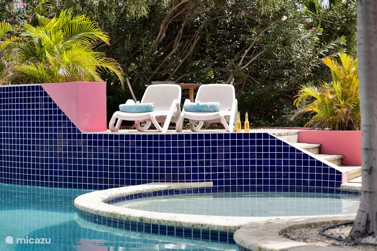 Schwimmbad im Waterland Village