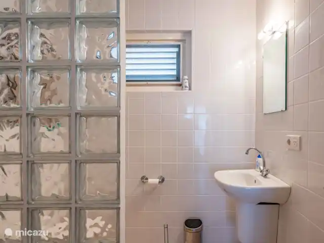 Hummingbird Villa | Curaçao, Banda Abou (ouest), Coral Estate, Rif St.Marie - villa salle de bains