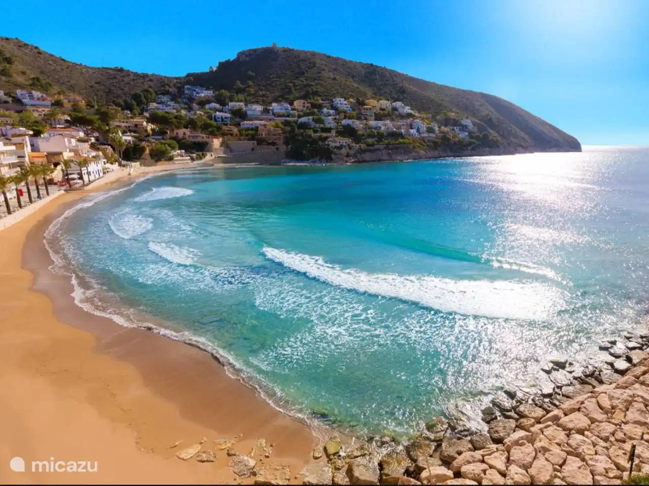 Strand von El Portet in 5 min
