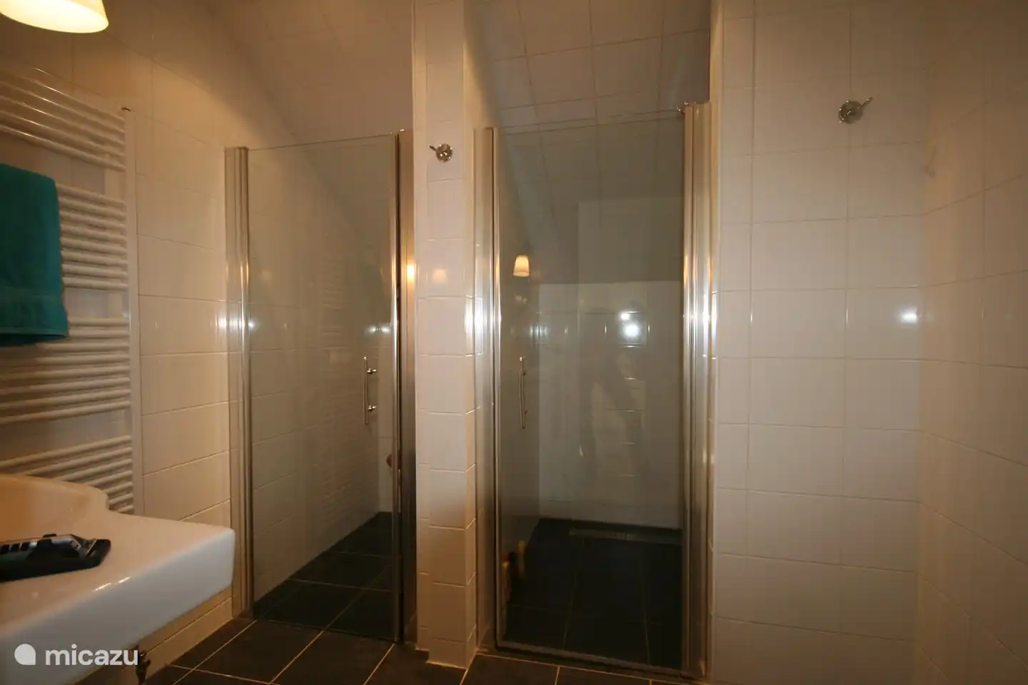 Badezimmer im Obergeschoss 2