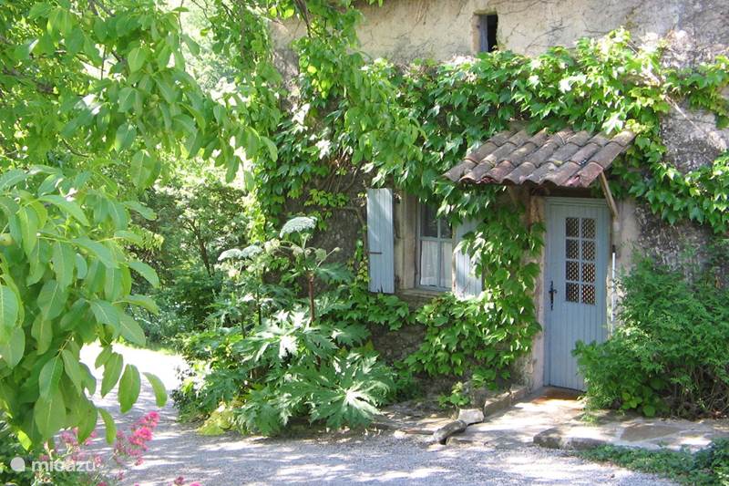 Vacation rental France, Drôme, Eyzahut  Gîte / Cottage Dreamhouse