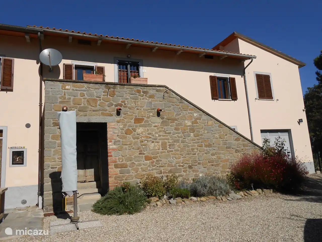 Fassade Villa Roccaccia