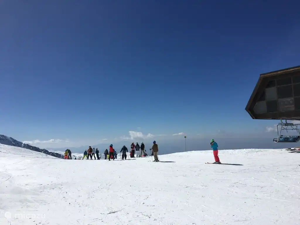Gran esquí, 2 horas en coche desde Riogordo!