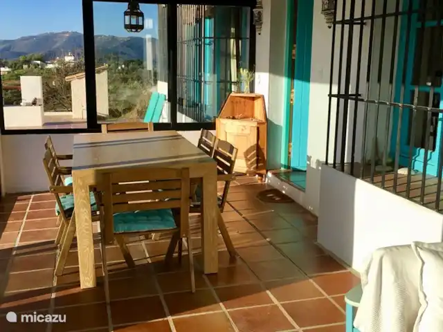casa la chaparra en España, Andalucía, Riogordo - casa vacacional Tan agradable en el porche ;-)