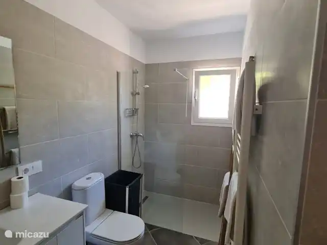 Le Refuge | Espagne, Costa Blanca, Moraira - villa Salle de bain à l'étage dans la chambre des maîtres