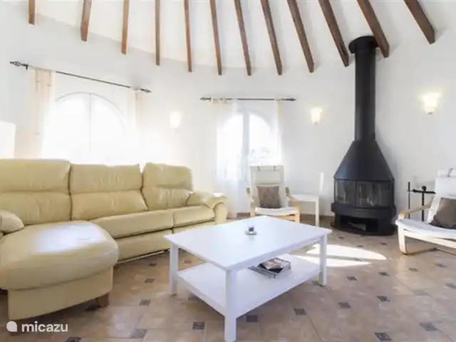 Le Refuge | Espagne, Costa Blanca, Moraira - villa Coin salon avec cheminée à l'étage