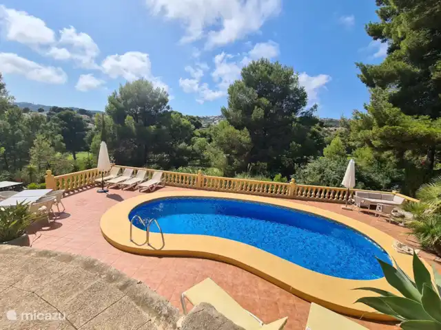 Le Refuge | Espagne, Costa Blanca, Moraira - villa La piscine avec le Golf en arrière-plan